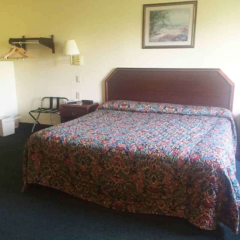 Motel 6 Portland, In Bilik gambar